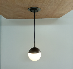 Lampadari a Globo con Parte Superiore in Metallo e Canopra Sospesa da Cavo in Tessuto, Design Girevole per Uso Alberghiero, Alta Luminosità e Protezione per gli Occhi - Product Image 5