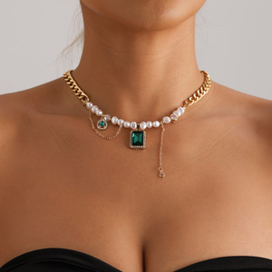 Bijoux INS Style Ethnique Vert Imitation Perle Spliced Clavicule Chaîne Personnalité Collier - Product Image 2