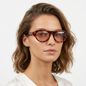 Lunettes de soleil œil de chat pour femmes, monture tortue intégrale, verres dégradés, protection UV 100%, style adulte - Product Image 1
