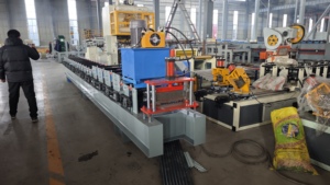 Macchina per la Formatura di Pannelli Metallici ad Angolo Retto, Macchina per la Formatura di Lamiere per Tetti a Parete Rettangolare - Product Image 3