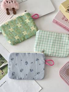 กระเป๋าใส่เหรียญแบบพกพาสำหรับผู้หญิง กระเป๋าใส่อุปกรณ์อาบน้ำสำหรับเดินทางสำหรับใส่ลิปสติก เอกสาร และของชิ้นเล็กๆ - Product Image 4