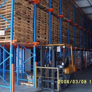 מדף משטחים מתכוונן דו-שכבתי מפלדת אל-חלד <span class=keywords><strong>2026</strong></span>, מדף משטחים כבד דו-שכבתי מסוג Drive-In לאחסון במחסן - Product Image 6