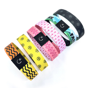 Bracelets RFID personnalisés étanches en gros – Bracelets de mode élastiques en tissu avec logo personnalisé pour événements - Product Image 3