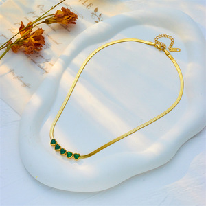 European American Fashion Heart Shape Green Stone Snake Chain Necklace Gold Zinc Alloy Gift Jewelry - Product Image 3