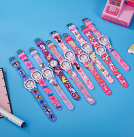 Montre à quartz 3D mignonne et élégante pour filles, accessoire en silicone tendance pour enfants, boîtier en PC