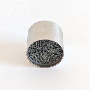 Catalyseur <span class=keywords><strong>de</strong></span> moto <span class=keywords><strong>de</strong></span> haute qualité avec substrat métallique recouvert <span class=keywords><strong>de</strong></span> Pt, Pd et Rh pour <span class=keywords><strong>la</strong></span> <span class=keywords><strong>réduction</strong></span> des émissions - Product Image 3