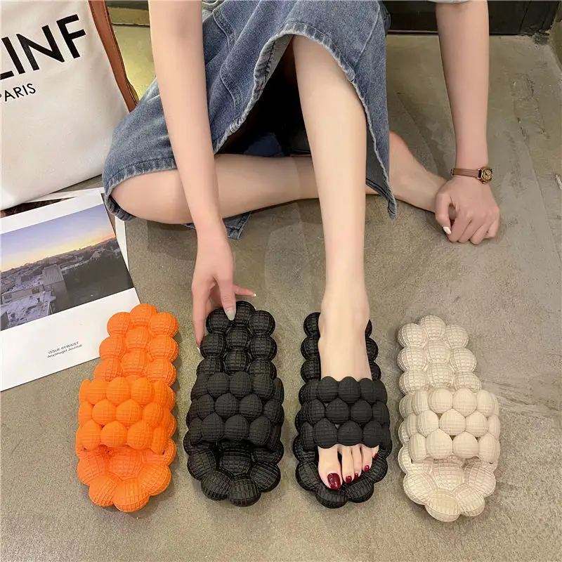 2022 trendy bubble cool slippers women fancy unisex fashion sandals home beach men massage slides slippers