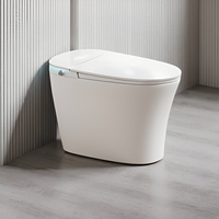 Toilette intelligente automatique moderne avec commande vocale IA et capteur de pied, siège chauffant, cuvette allongée pour la maison/l'hôtel