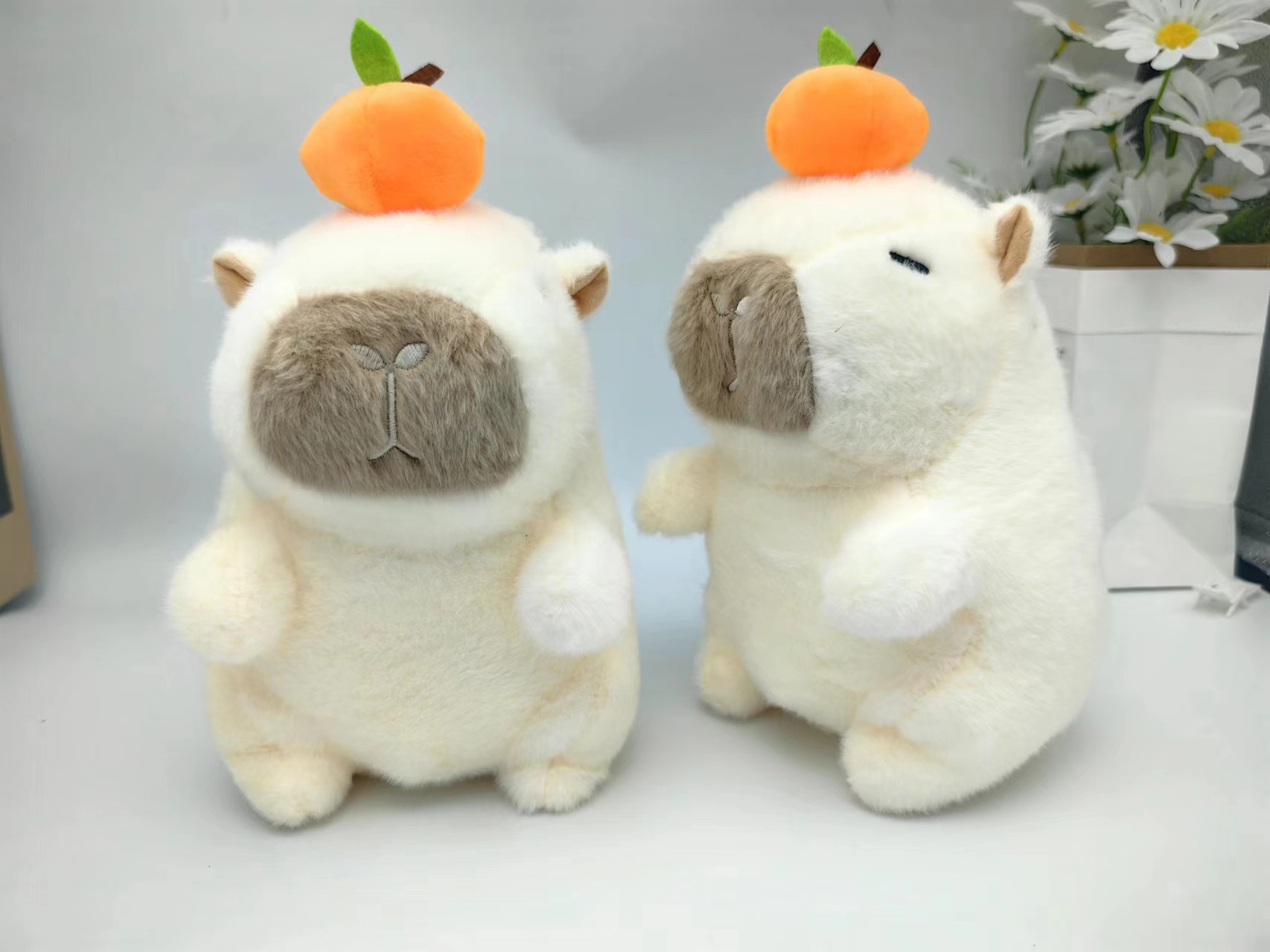 Capybara orange-Environ 20-25cm-prix unique