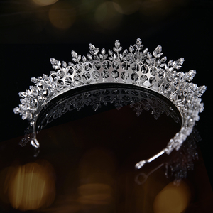 <span class=keywords><strong>Diadème</strong></span> de mariée multicouche fait main en forme de feuille, <span class=keywords><strong>avec</strong></span> zircone cubique de grade 5A, en alliage plaqué argent brillant, couronne de <span class=keywords><strong>mariage</strong></span> pour la mariée - Product Image 5