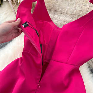 Neu Eingetroffen Modische Trendige Kleider mit Schleife, Strass und V-Ausschnitt für Damen Elegante Sommerliche Freizeitkleider - Product Image 6