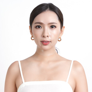 Vente chaude Nouveau design Coussinets en silicone anti-rides pour le cou et la poitrine Réutilisables Soins de beauté - Product Image 1