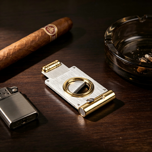 Cortador y Perforador de Cigarros 2 en 1 de Acero Inoxidable al por Mayor, 67*40mm |   Herramienta de Marca Privada con Logotipo Personalizado |   Yunang Smoking OEM - Product Image 1