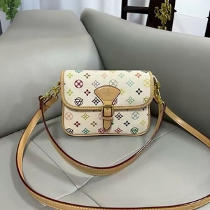 Sacs à <span class=keywords><strong>main</strong></span> en cuir PU personnalisés au design unique, sacs à <span class=keywords><strong>main</strong></span> à bandoulière tendance et bon marché, sacs à <span class=keywords><strong>main</strong></span> de <span class=keywords><strong>classe</strong></span> pour femmes - Product Image 4
