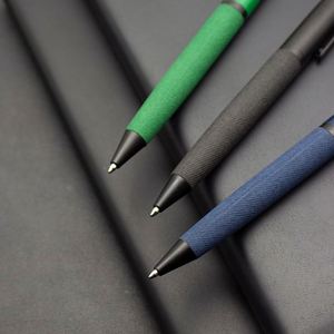 Bolígrafo Metálico Personalizado con Mecanismo de Giro y Empuñadura de PU - Bolígrafo Ejecutivo Promocional Personalizado - Product Image 2