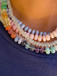 Collar de Surfista Playero con Cuentas de Acero Inoxidable y Piedras Naturales Multicolor Arcoíris con Colgante de Corazón Joyería para Mujer - Product Image 2