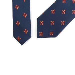 Chine Vente en gros <span class=keywords><strong>Cravate</strong></span> florale <span class=keywords><strong>Fleur</strong></span> <span class=keywords><strong>de</strong></span> <span class=keywords><strong>Lys</strong></span> Slim Skinny faite à la main <span class=keywords><strong>Cravate</strong></span> en polyester tissée personnalisée en jacquard microfibre pour femmes - Product Image 3