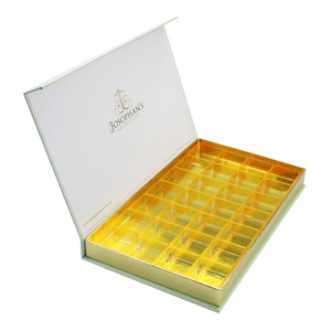 Usine D'or <span class=keywords><strong>De</strong></span> <span class=keywords><strong>Noël</strong></span> Boîtes <span class=keywords><strong>de</strong></span> <span class=keywords><strong>Chocolat</strong></span> Avec Séparateurs Pour Personnalisé Bonbons Cadeau - Product Image 1