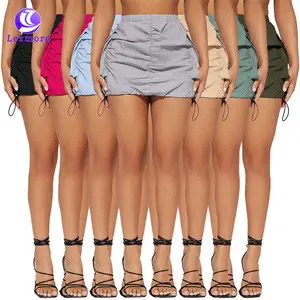 Yeni varış elastik bel kargo etek yaz paketi kalça etek düz renk pilili İpli Mini etek kadınlar için