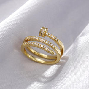 Anello di Fidanzamento Classico da Donna F1775 in Oro Giallo con Diamante Naturale Taglio Brillante Rotondo Colore G - Product Image 5