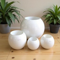 Grand pot commercial extérieur en fibre de verre (FRP) écologique, design créatif et unique, pour hôtels, centres commerciaux et places publiques, couleur personnalisable, OEM