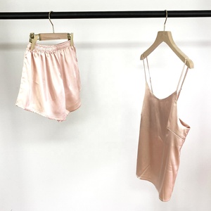 Oferta Especial: Conjunto de Pijama de Satén Suave con Volantes para <span class=keywords><strong>Mujer</strong></span>, Camisola de Verano de Dos Piezas con Pantalones Cortos de Satén, Ropa de Dormir y Descanso - Product Image 5