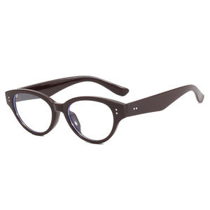 Nuevas Monturas de Gafas de Ojo de Gato con Borde Negro para Mujer, Protección UV y Anti Luz Azul de PC, Remaches Punteados Irregulares P4 6304 Taizhou - Product Image 3