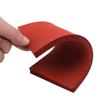 1mm-15mm Dicke Geschnittene Hochtemperatur-Wasserfeste Stoßdämpfende Langlebige Rote Silikon-Schaumstoffmatte 0,5-1,0m X 0,5-1,5m ROHS/ISO9001