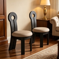 Chaise de salle à manger robuste en bois d'hévéa avec dossier à trou de serrure, dossier haut et étroit, tabouret incurvé et assise ronde rembourrée, mobilier d'hôtel en gros