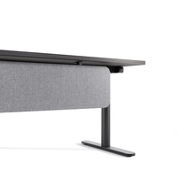 Bureau de direction moderne en forme de L avec système de double moteur dissimulé, surface en bois extensible et structure en fer