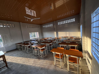 Ensemble de bureau et chaise individuels en bois ADVAN, mobilier scolaire traditionnel et durable pour collège
