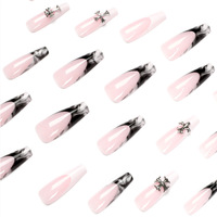 Faux ongles longs en forme de cercueil, style Chrome Heart gothique, avec breloques croix, noir et blanc, French Manucure, faits à la main, très demandés
