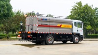 Pulvérisateur de pâte de ciment avec système de nettoyage intégré, moteur diesel, transmission 4x2, zone de pulvérisation de 8 à 12 m pour l'entretien routier et l'exportation mondiale