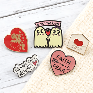Broche de la <span class=keywords><strong>Serie</strong></span> Amor, Lindo Cupido de Moda, Parejas Almas Gemelas, Carta de Amor, Declaración de Amor, Broche de Aleación, Regalo Único para Mujer - Product Image 1