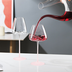 Ensemble de vaisselle <span class=keywords><strong>flamant</strong></span> rose haut de gamme Bordeaux verre à vin en cristal noir soufflé à la main grand verre rose rouge noeud papillon Design pour Champagne - Product Image 4