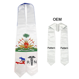 Écharpe de graduation personnalisée en satin de 72 pouces, imprimée double face, col en V, avec drapeau haïtien multicolore et aux couleurs riches - Product Image 2