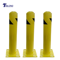 Bollard anti-collision en acier thermolaqué jaune avec indice d'impact et de protection élevé pour usage industriel en entrepôt