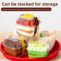 Petite boîte d'emballage carrée transparente en PET jetable pour tiramisu, mousse, dessert, crème, gâteau, recyclable, usage alimentaire industriel