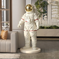 Statue d'astronaute en résine grandeur nature Figurine d'astronaute en fibre de verre Sculpture d'astronaute pour la décoration intérieure