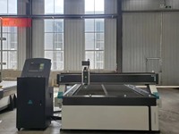 Chine cnc routeur entreprises cnc plasma machine 1325 métal découpé au laser laser à fibre routeur cnc machine de gravure en vente