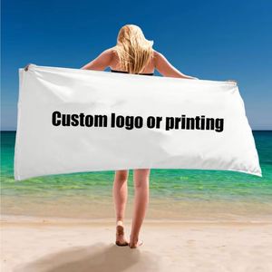 Toalla de Playa de Microfibra de Secado Rápido con Estampado de Rayas Coloridas Personalizadas, Diseño Vertical con Monograma - Product Image 3