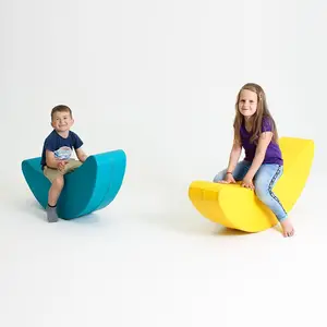 Equipo de juego suave para niños pequeños Parque infantil interior Forma de plátano Caballo mecedora grande Juego suave Rocker