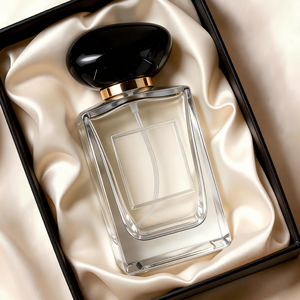 Botella de Perfume de Vidrio Transparente Irregular de Lujo de 30 ml, 50 ml, 100 ml, Recargable, con Pulverizador, Tapa de Piedra Negra y Anillo Dorado - Product Image 6