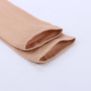 Chaussettes de compression <span class=keywords><strong>à</strong></span> <span class=keywords><strong>dégradé</strong></span>, chaussettes de soutien du mollet, <span class=keywords><strong>bas</strong></span> de sport anti-gonflement pour la tenue prolongée debout et les activités sportives - Product Image 3