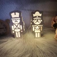 Moule en silicone pour projection murale Casse-Noisette M53231 en plâtre et ciment