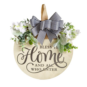 Decorazione con Fiori Artificiali, Fiocco e Targa Sospesa, Insegna di Benvenuto in <span class=keywords><strong>Legno</strong></span> con Design Inciso in Stile Rustico - Product Image 1