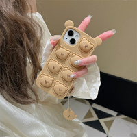 Coréen mignon dessin animé Push Pops 3D ours Silicone couverture de téléphone pour iPhone 15 drôle soulagement du Stress bulle Fidget jouets nouvelle coque de téléphone