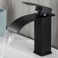 Robinet de lavabo à poignée unique nordique Design cascade noire Options d'eau chaude et froide Comptoir anti-éclaboussures pour armoires de salle de bain