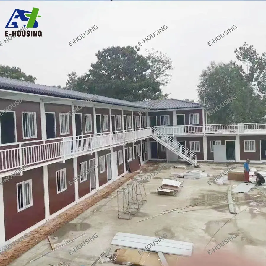 Prefab resort prefabricated house 20 ft office container in Malaysia mobile trailer construction building earthquake proof home
