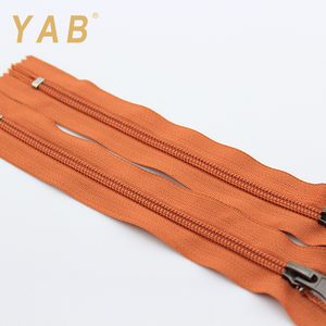 YAB Importation Chine Coloré <span class=keywords><strong>En</strong></span> Rouleaux Vêtements Vêtement Accessoires 3 #5 # Dents <span class=keywords><strong>En</strong></span> Nylon Ruban Zip <span class=keywords><strong>Fermeture</strong></span> <span class=keywords><strong>Éclair</strong></span> - Product Image 3